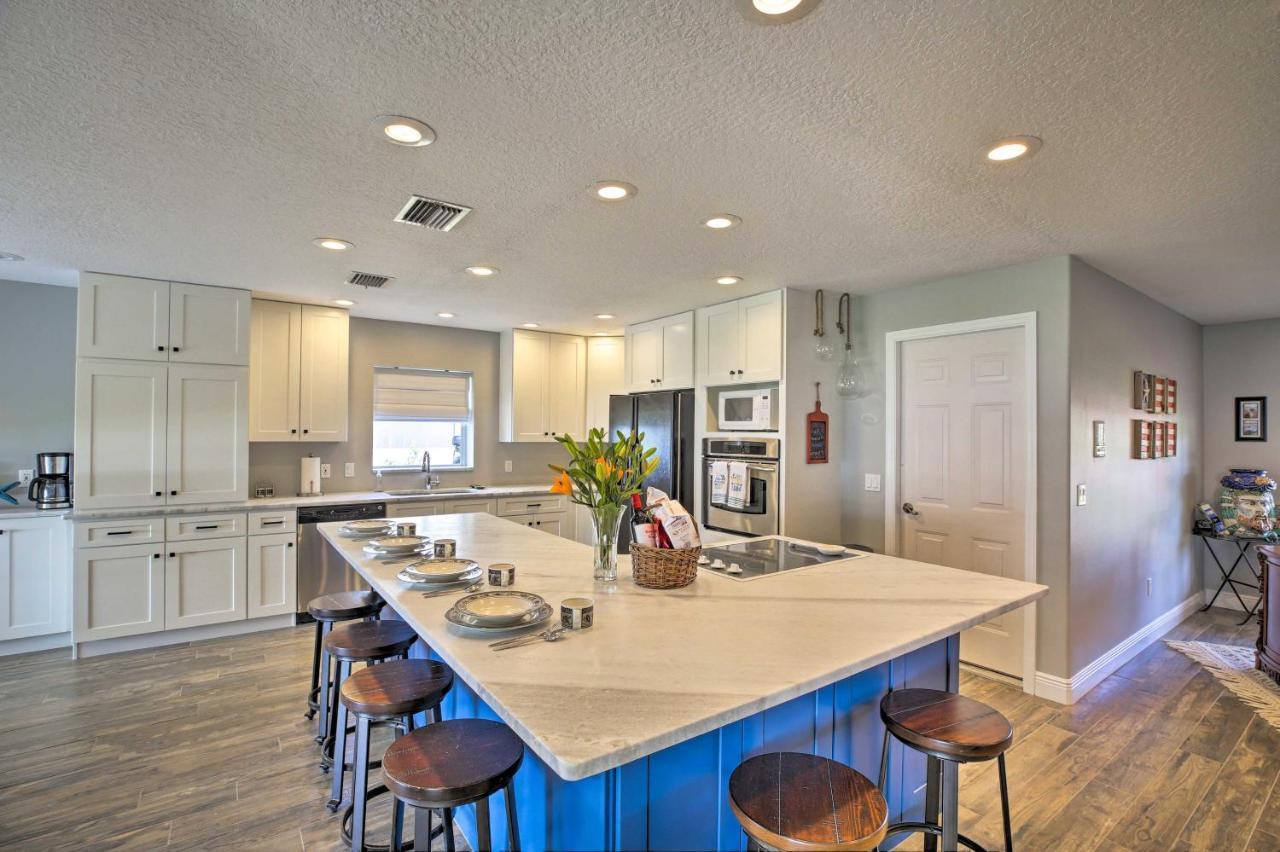 Waterfront Lake Placid Home With Dock And Fire Pit Exteriér fotografie